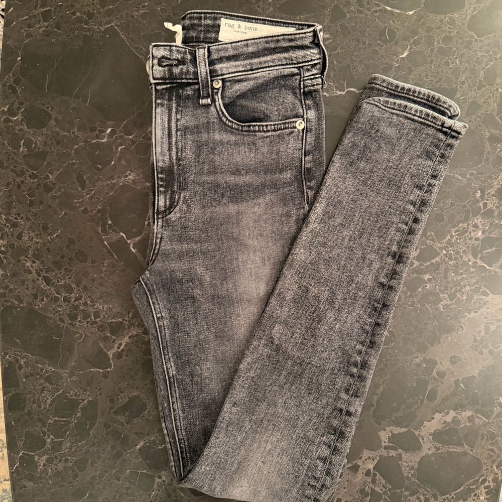 LIKE NEW Rag & Bone Nina High Rise Skinny Jean